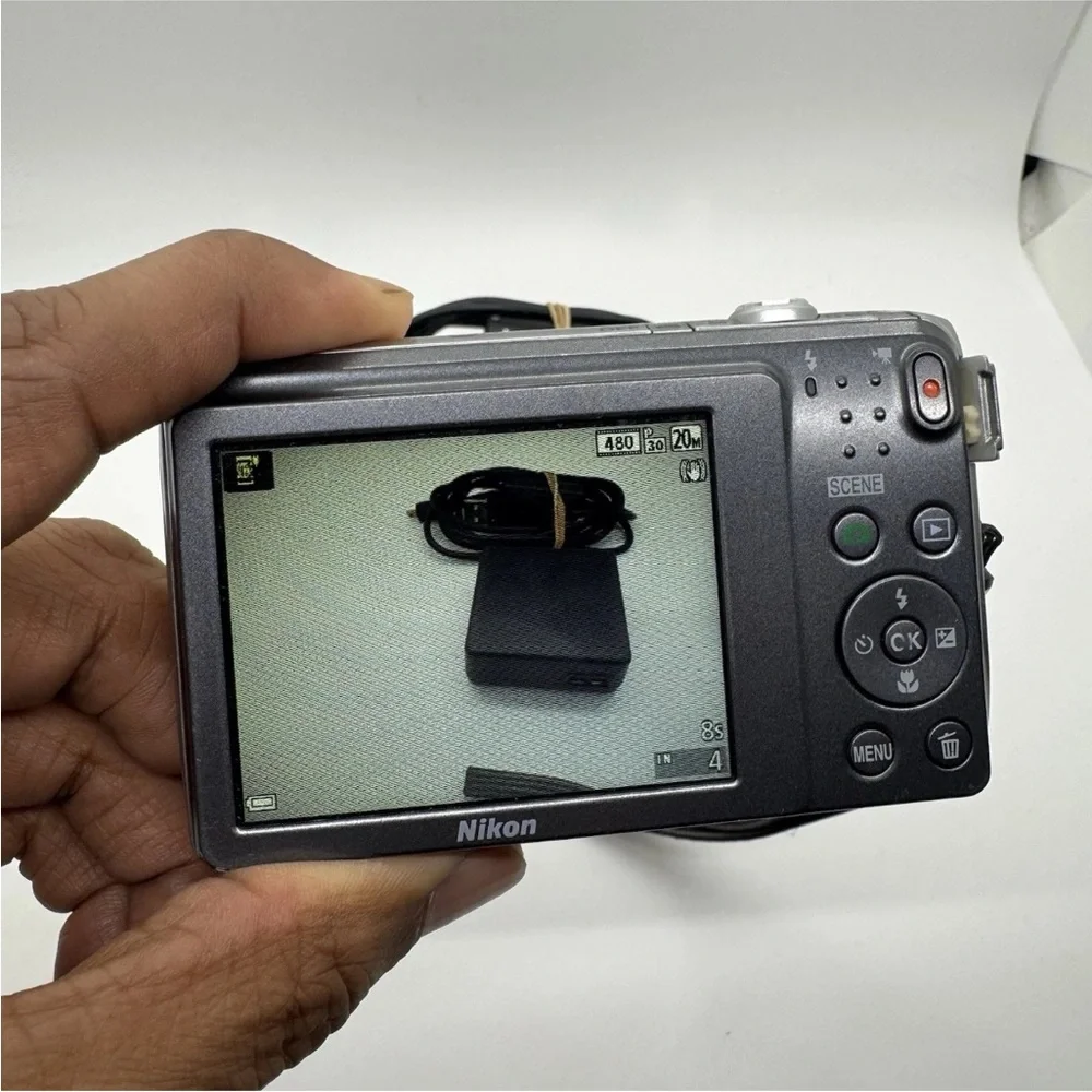 Nikon description battery